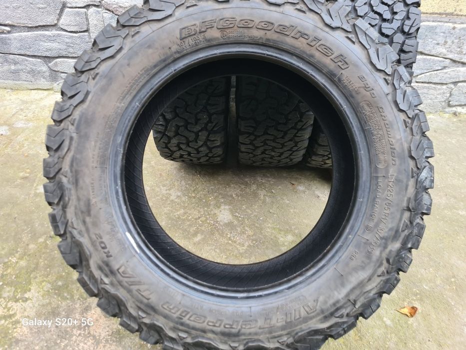 225/65R17 BFGOODRICH All terrain