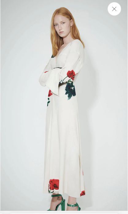 Vand rochie Victoria Beckham