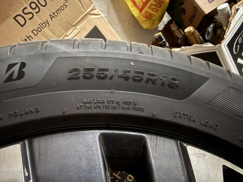 Летни гуми BRIDGESTONE 255/45/18 с джанти 5x120