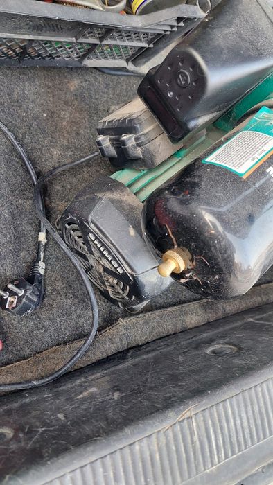 Зврядчик для аккумулятора