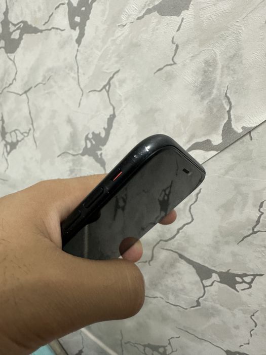 Продам Ipnone XR на 64 гб