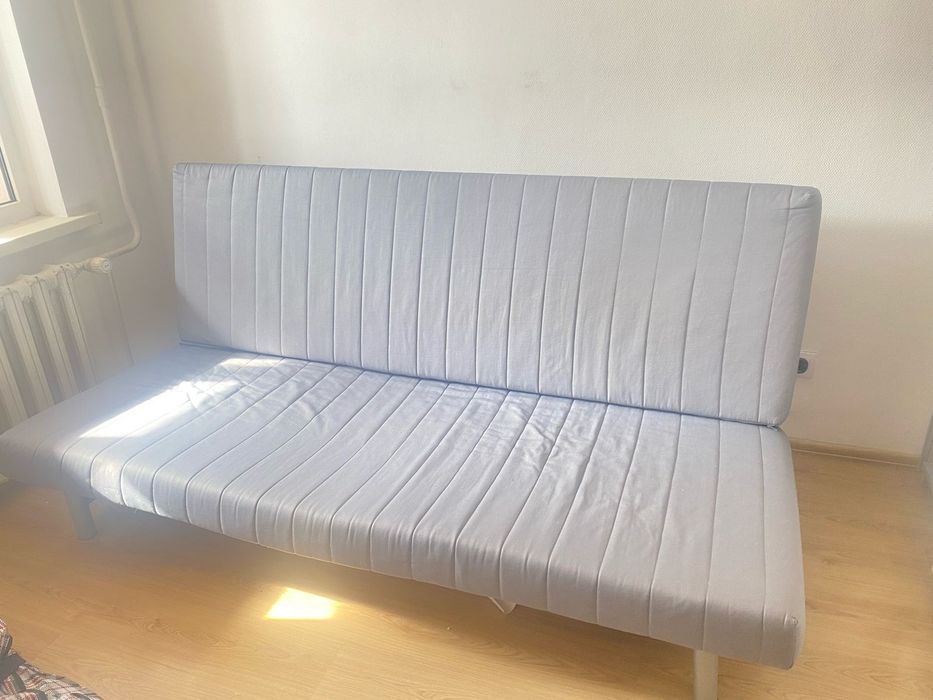 Диван двухместный раскладной!!!