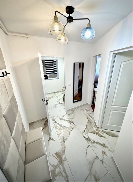 Proprietar inchiriez doua apartamente cu o camera baie si bucatarie in complexul studentesc — fotografia 1