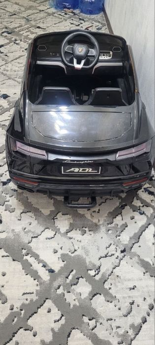 Lamborgini Urus bolalar moshinasi
