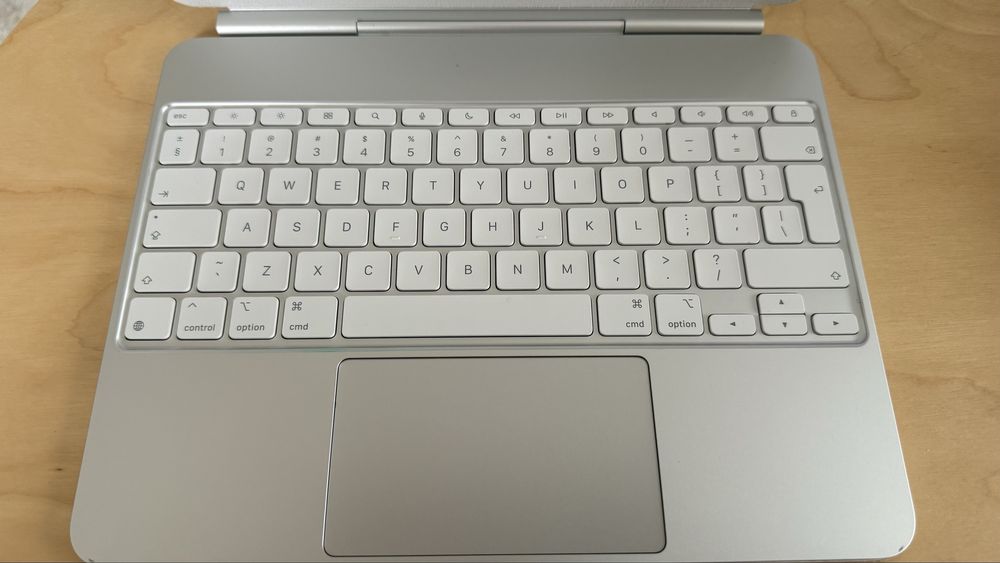 Magic Keyboard Ipad 13 inch M4