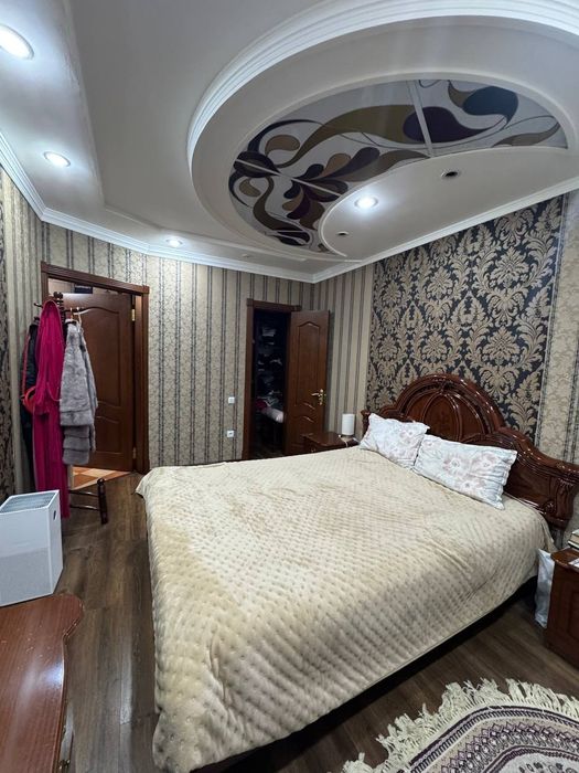 Квартира продается 4в3/3/4 на Ц 2