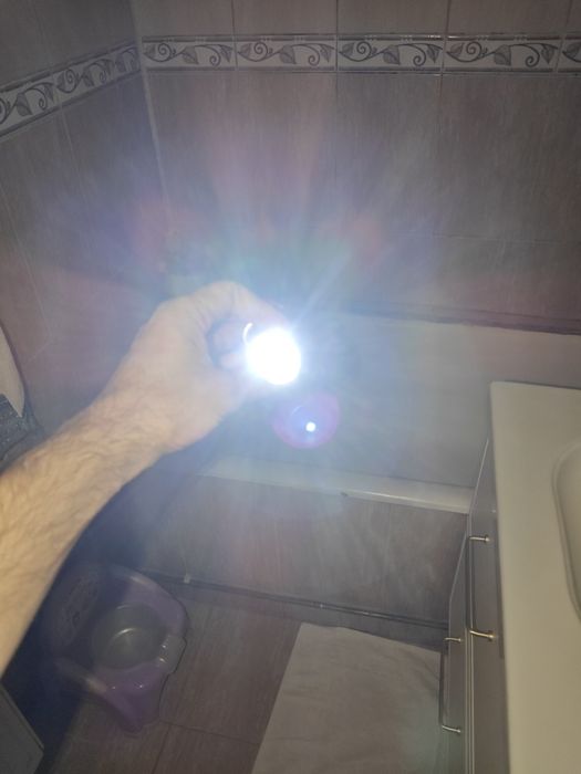 Lanterna+Clește Multifuncțional