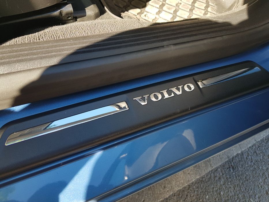 Volvo V40 VEA Momentum*Albastru*190CP*Diesel