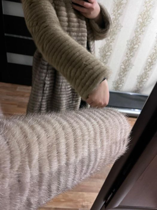 Продам шубу 35 000