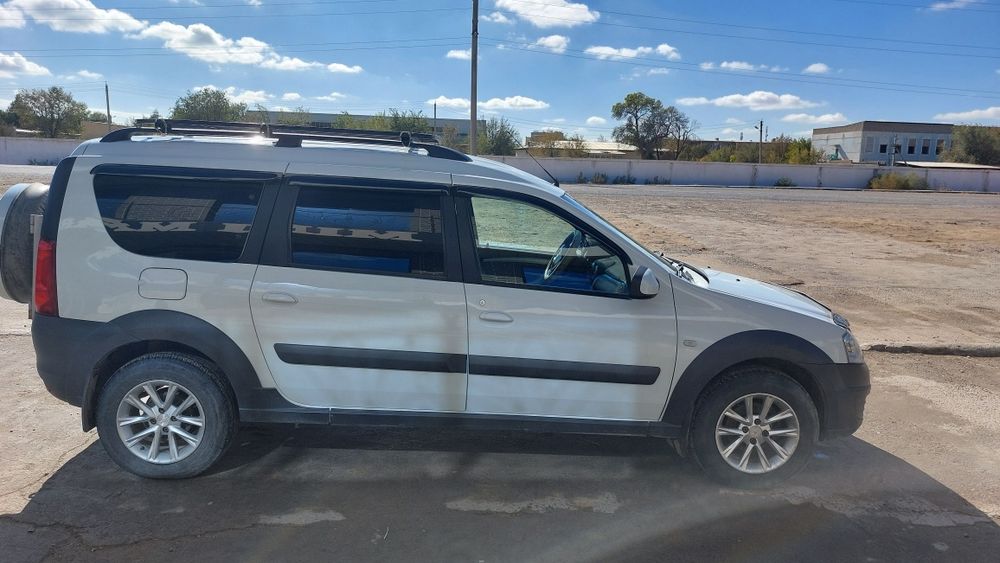 Лада Ларгус Кросс 2019 г.