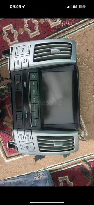 Продам магнитолу от лексус рх350