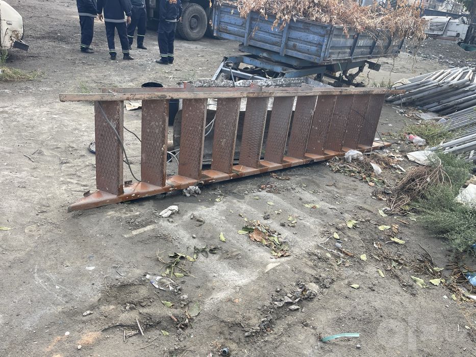 Temir zina poya sotiladi uzunligi 4 metr oshiq endi 70sm