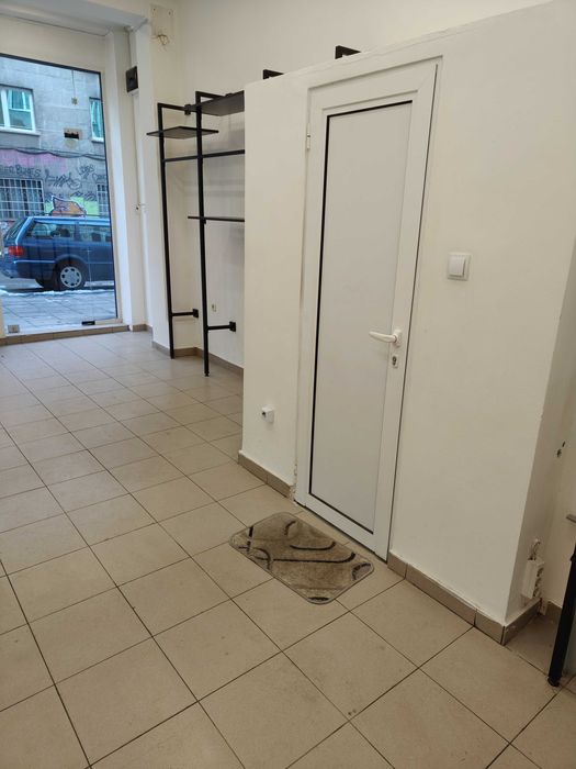 Дава се под наем Магазин в София, Център - 24 кв.м за 598.23 € - Снимка #3