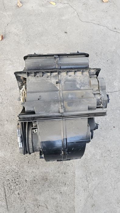 Запчасти на Ауди а6 с4