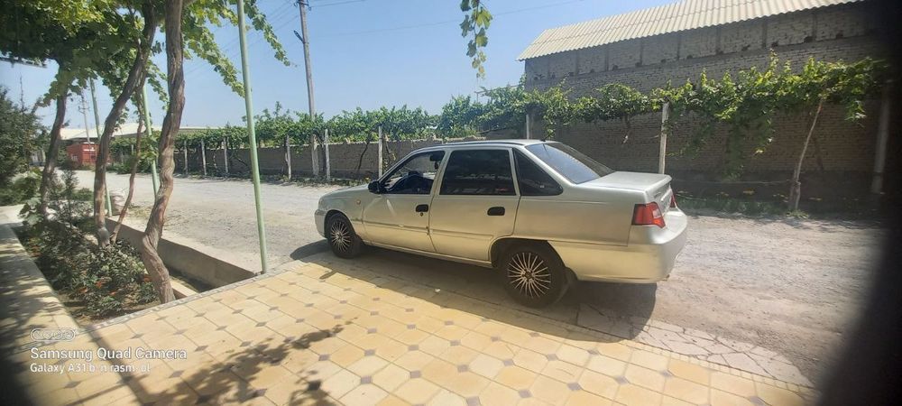 Nexia 2 1.6.  Yili 2009 Yurgani 470.000 Kraska bor Metan+Benzin