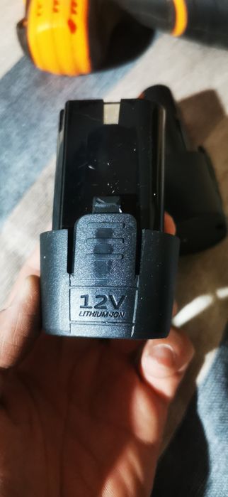 Акамулятор для шуропеверта ЗУБР  итд 12w