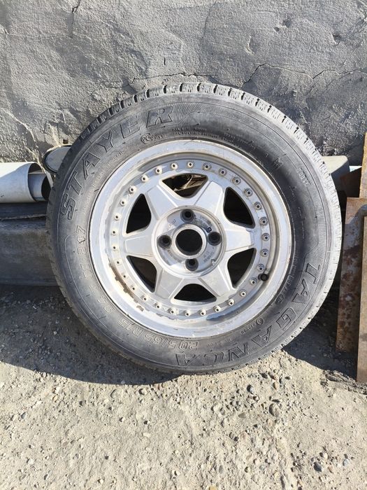 Продам диск с резиной, на запаску.