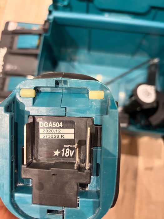 Ъглов шлайф и винтоверт Makita