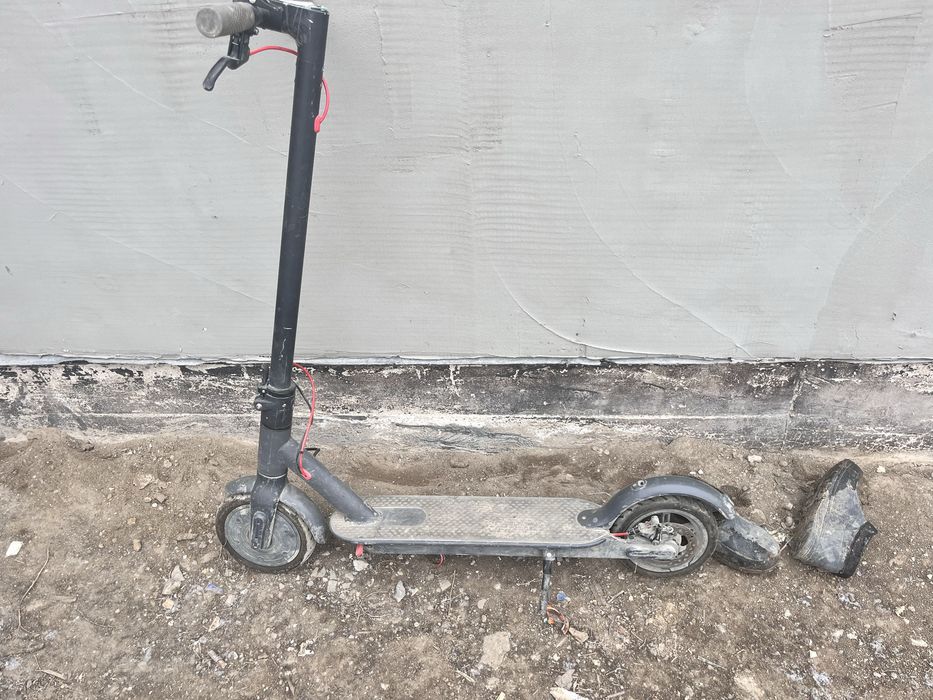 продам электросамокат не рабочий