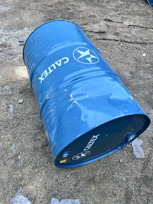 Пустые бочки железные 200л