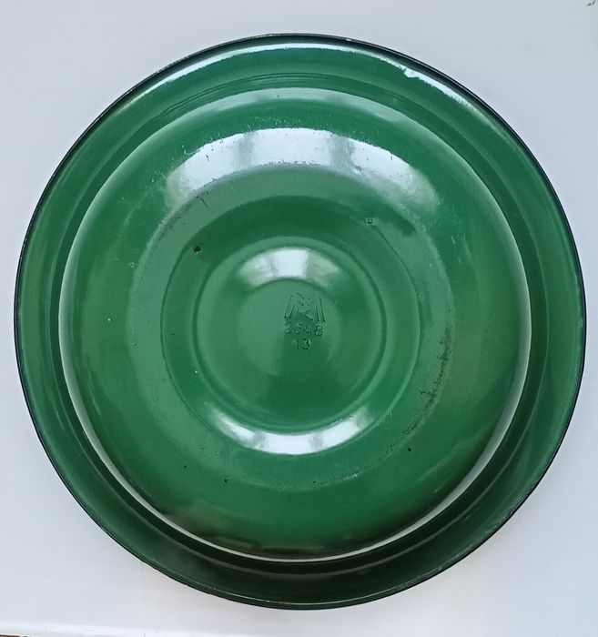 Чашки эмалированные. СССР.