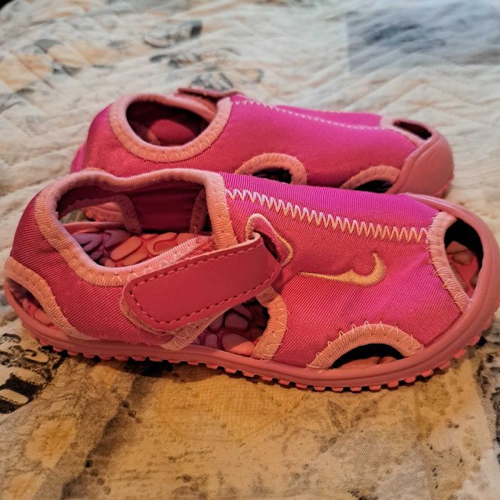 Детски обувки/ пантофи 26 номер