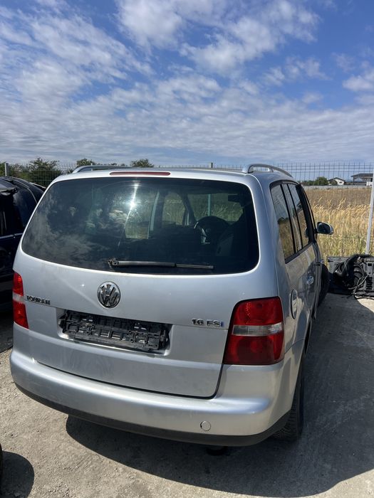 Vand bara fata capota usi haion motor 1.6 benzina vw touran