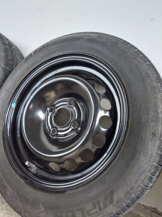 Резина. Зимняя 14 с дисками новый