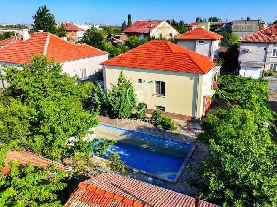 Продава се Къща в Камено - 188 кв.м за 1064 €/кв.м - Снимка #2