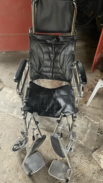 Продам механическую инвалидную коляску