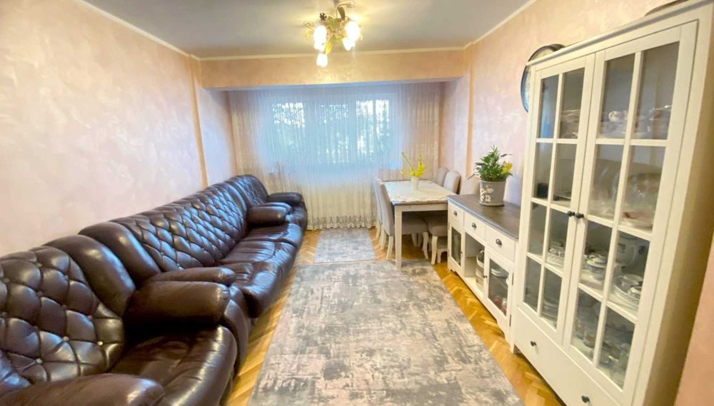 Inchiriere apartament cu 4 camere