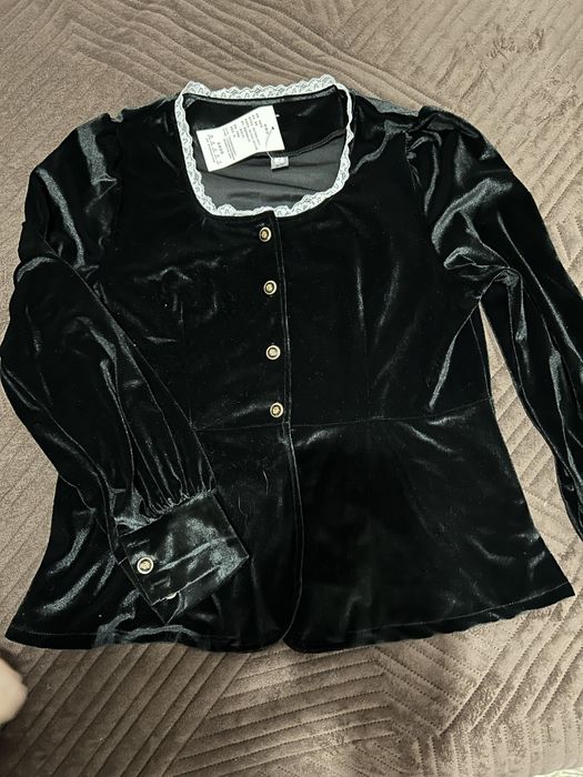 Блузка новая  продам