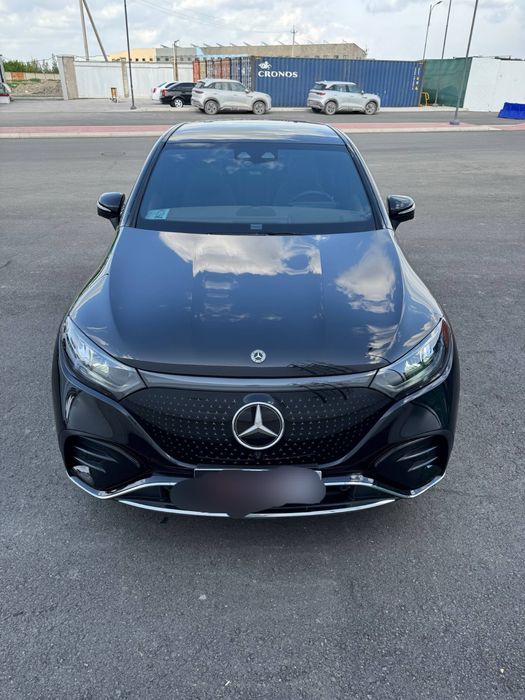 Mersedes benz EQE 500 SUV