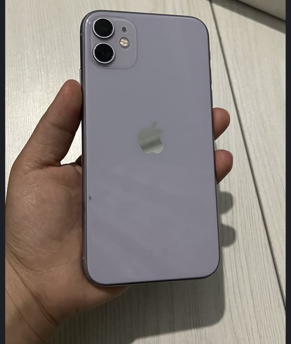 Айфон 11 ,64 гб, продается срочно