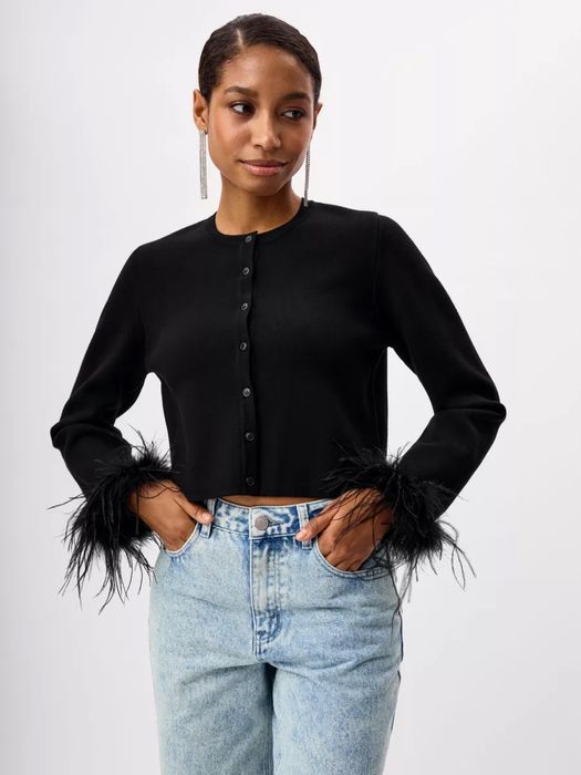 Черный кардиган с перьями!