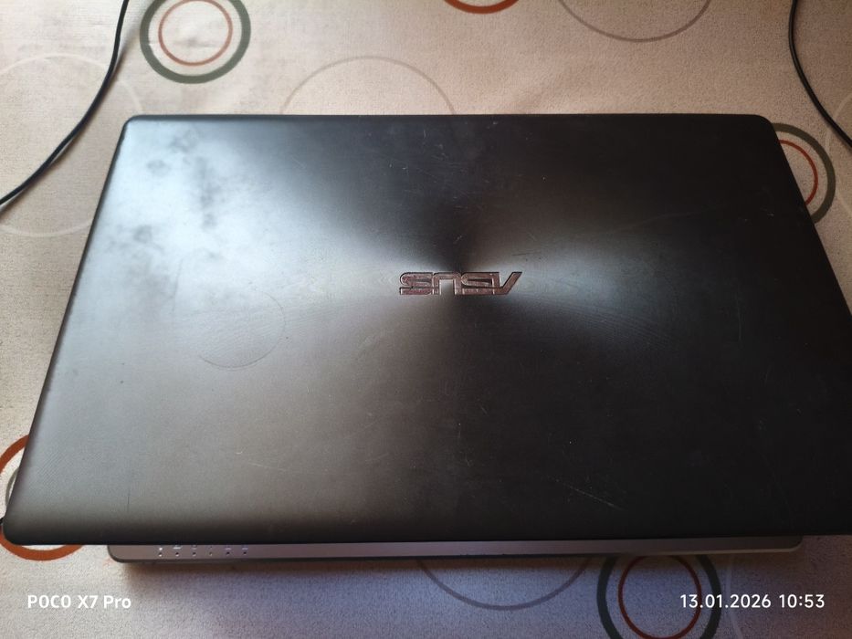 Ноутбук Asus x550