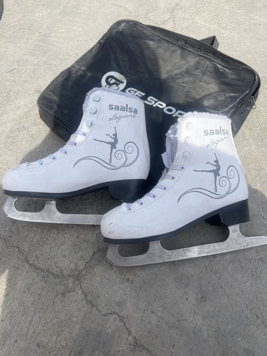 Продам коньки взрослые