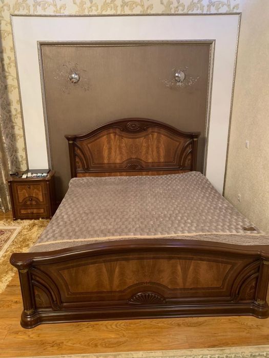 Спальный гарнитур