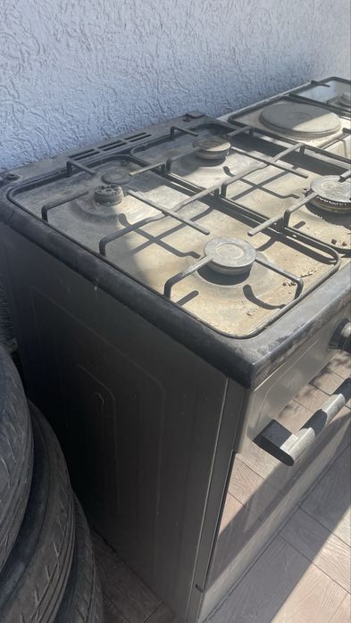 Газовая плита рабочая