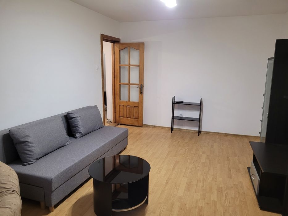 Apartament cu 2 camere de închiriat
