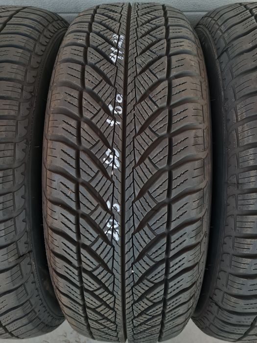 Зимни гуми 4 броя. GOODYEAR UltraGrip8 205 65 R16 дот 4123