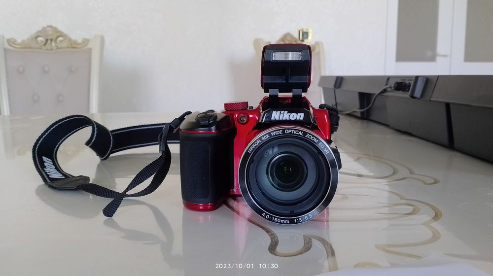 Фотоаппарат Coolpix B500