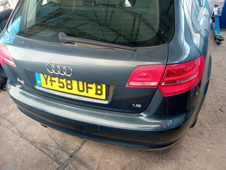 Ауди а3 8п фейс на части