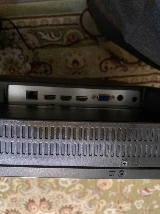 Телевизор philips 5800 series 43 дюйма.