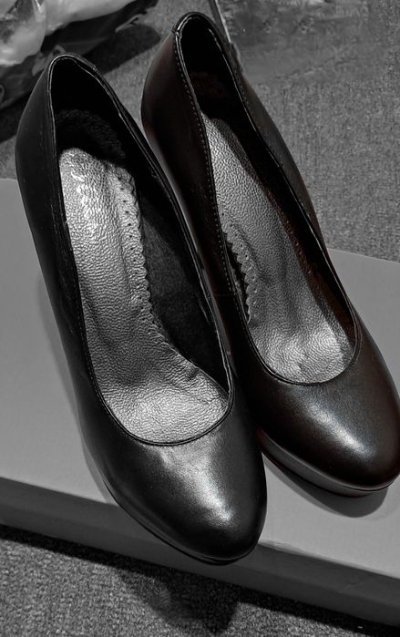 Нова чанта, вечерна, тип Ябълка, черна