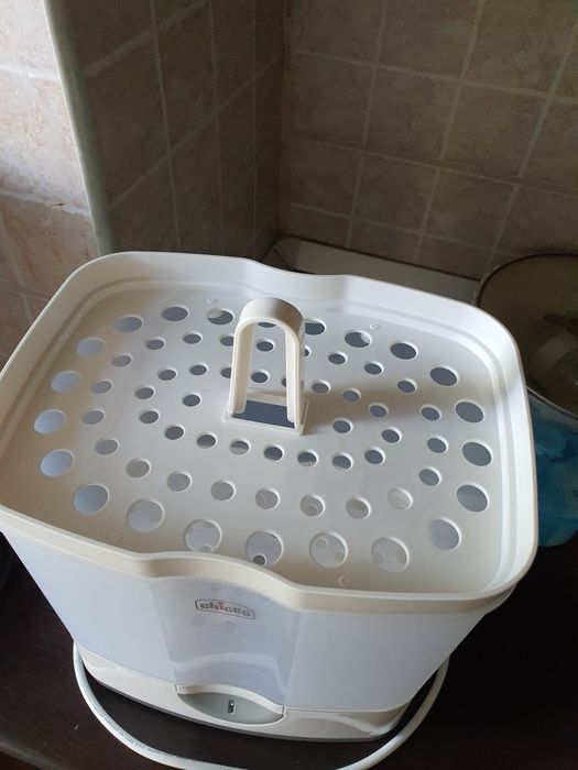 Sterilizator biberoane