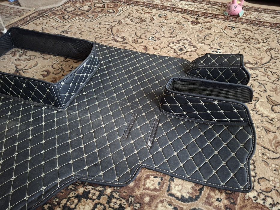 Продам 3д пол Мерседес АктросMP4