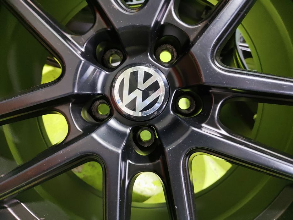 18 5x112 Vw Passat Touran Caddy Golf Skoda Audi 5х112