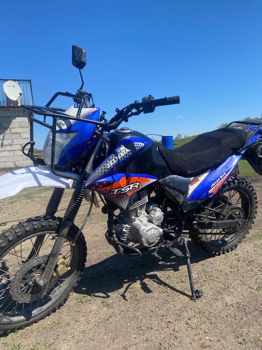 Мотоцикл эндуро 250 куб