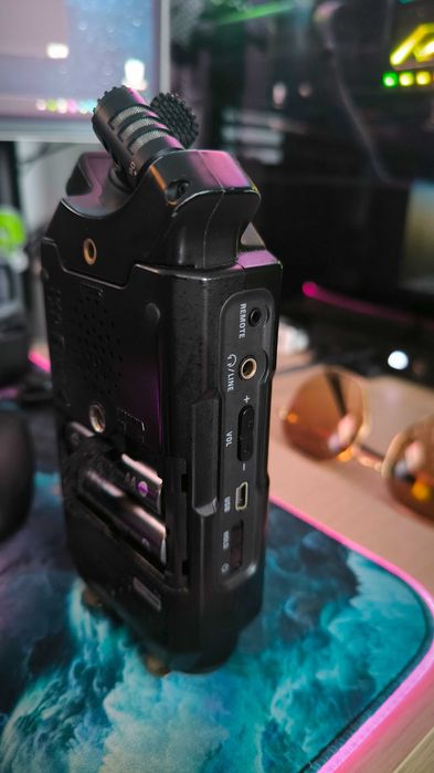 ZOOM H4n Pro Recorder
